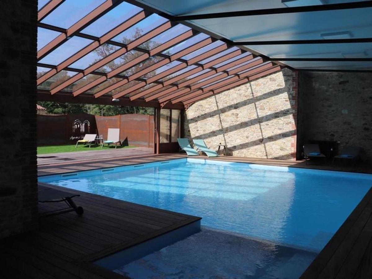 Gite 18Eme Renove Avec Piscine Couverte, Terrasse, Loisirs Et Wifi - 6 Pers. - Fr-1-426-432 Les Herbiers Exterior foto